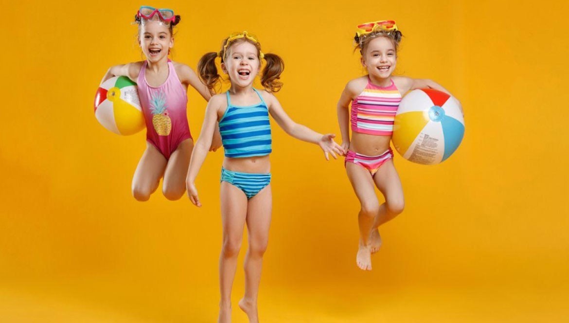 Costumini da Bagno Bambino: Guida Completa per un'Estate Perfetta (Taglie, Materiali, Stili e Consigli)